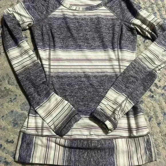 Lululemon Race Your Pace Long Sleeve Osaka Stripe Heathered Black Grape size 2 - Picture 4 of 4